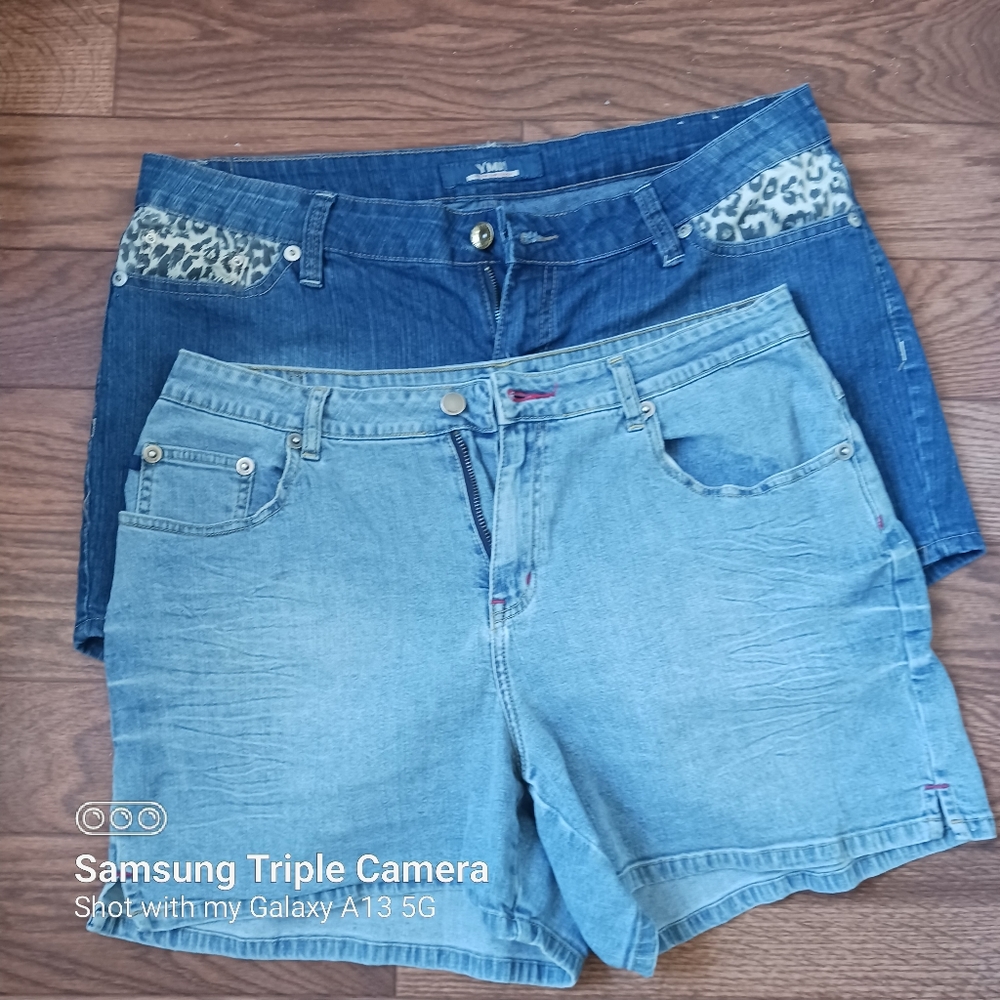 Zana.Di & YMI cotton shorts.Fits like a glove.